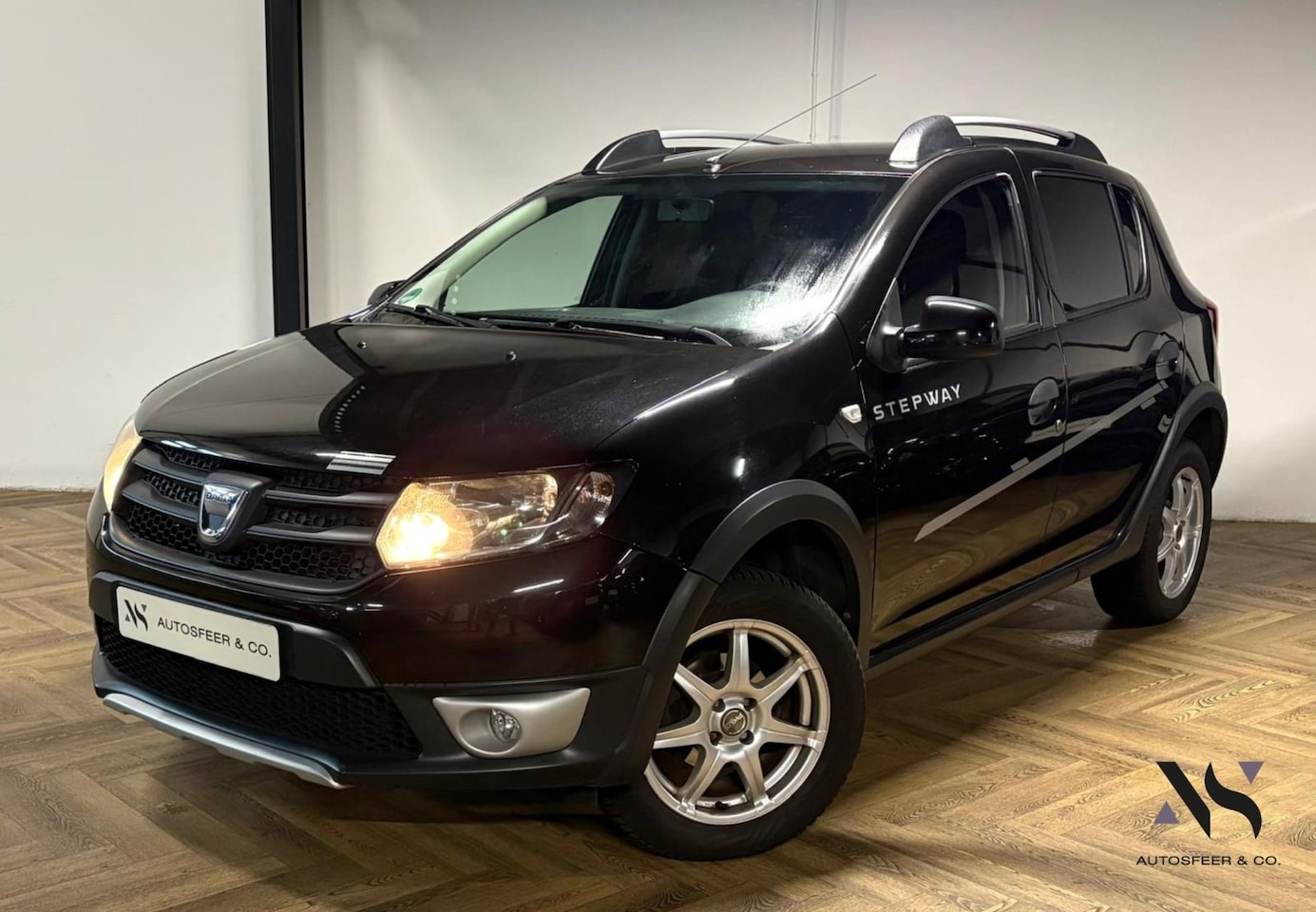 Dacia Sandero Stepway - 0.9 TCe Ambiance NAVI TREKHAAK AIRCO - AutoWereld.nl