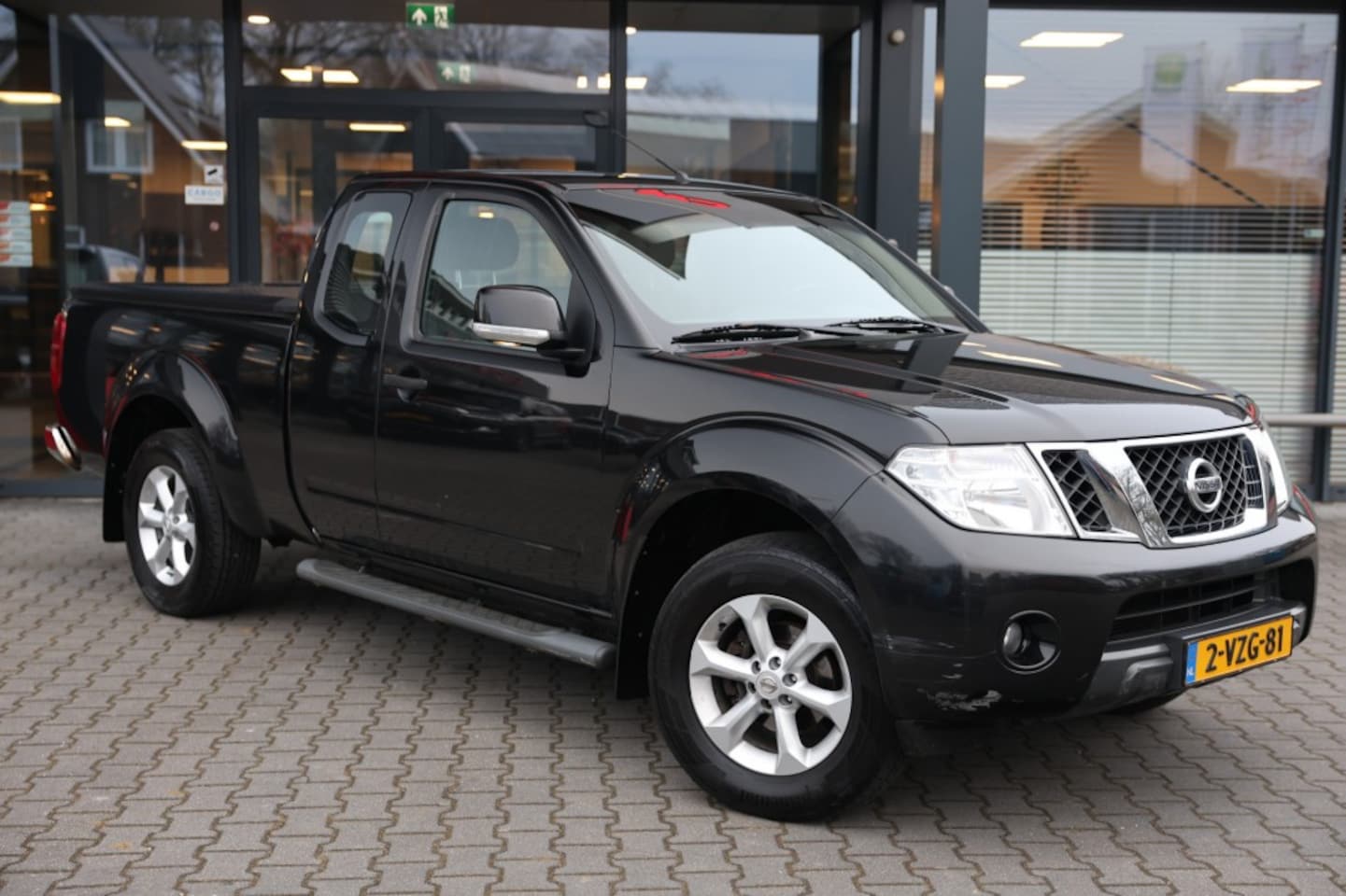 Nissan Navara - 2.5 DCI SE 4WD VAN - AutoWereld.nl