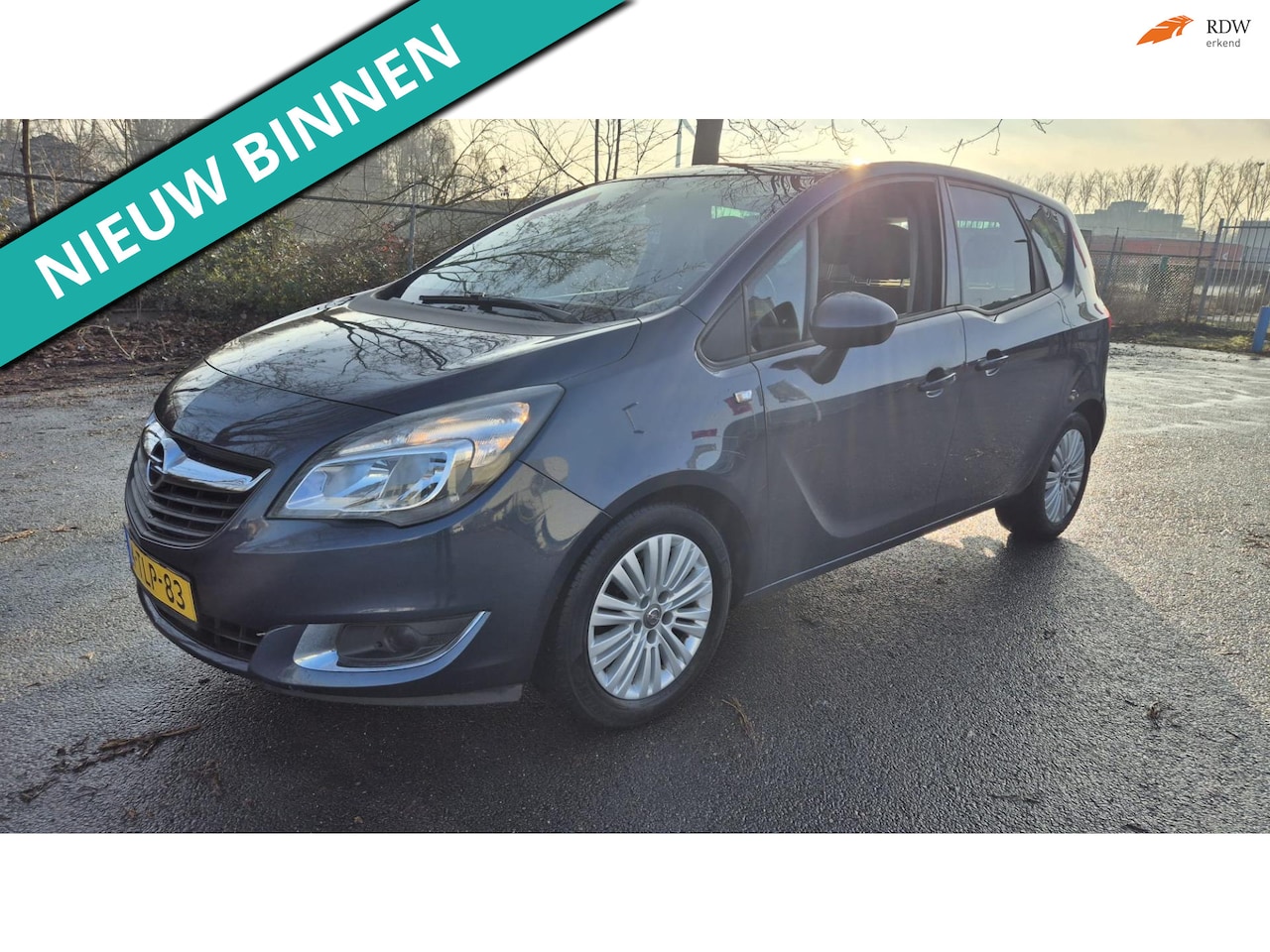 Opel Meriva - 1.3 CDTi Cosmo NETTE AUTO RIJDT EN SCHAKELT GOED - AutoWereld.nl