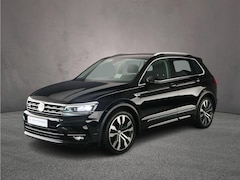 Volkswagen Tiguan - Highline Business R 1.5 TSI 150pk DSG Automaat Trekhaak, Adaptive cruise control, Navigati