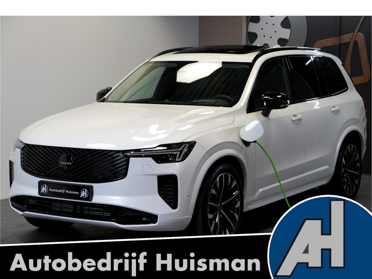 Volvo XC90 - 2.0 T8 AWD 335kW/456pk Aut8 Recharge Ultra Dark 7P LUCHTVERING + BOWERS&WILKINS + PANORAMA - AutoWereld.nl