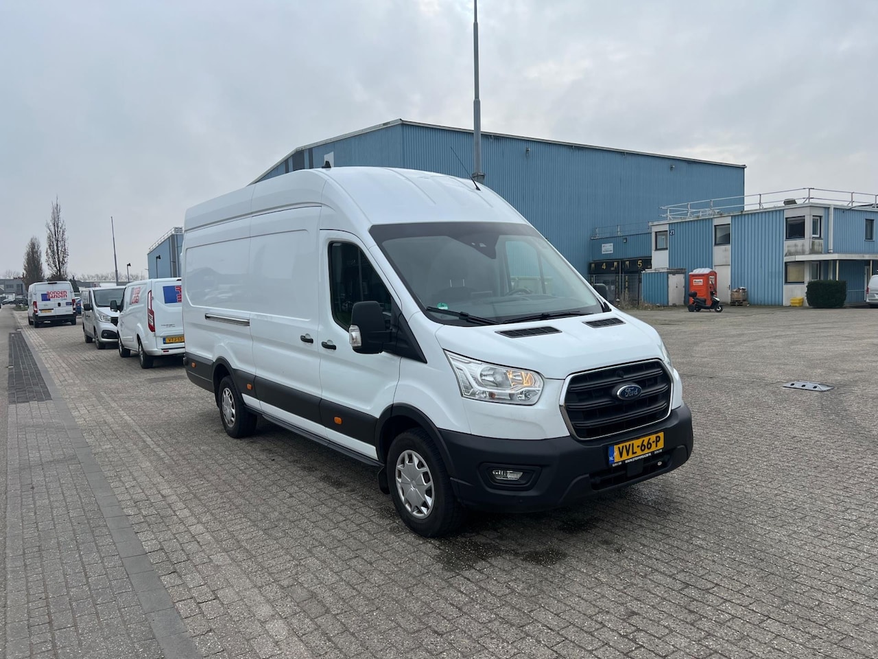 Ford Transit - 350 2.0 TDCI L3H3 Trend RWD 350 2.0 TDCI L3H3 Trend RWD - AutoWereld.nl