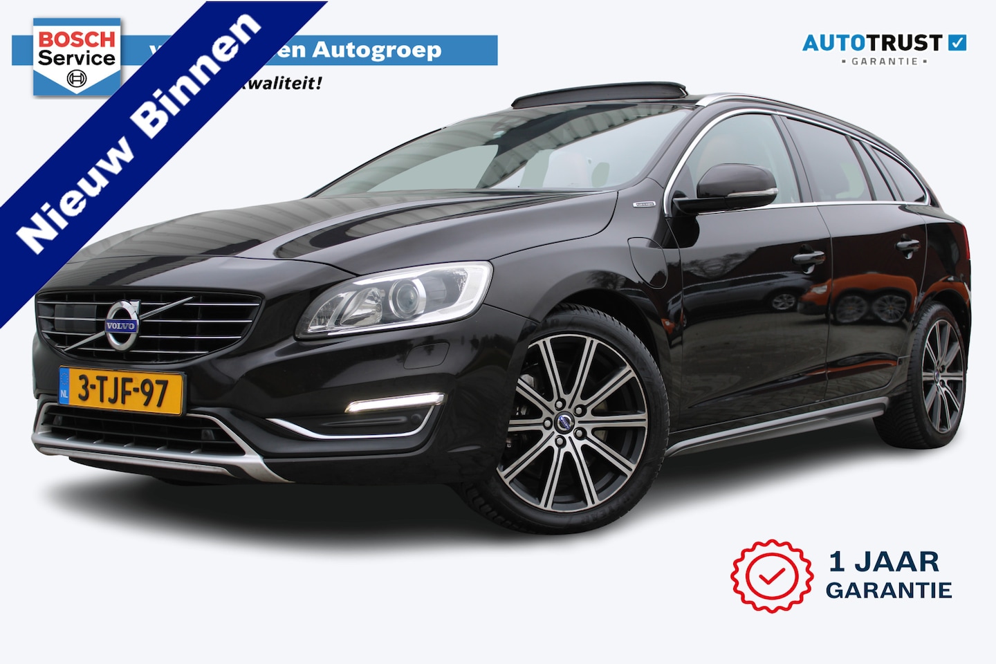 Volvo V60 - 2.4 D6 AWD Plug-In Hybrid Summum | Cruise control | Schuif/kantel dak | Trekhaak | Parkeer - AutoWereld.nl