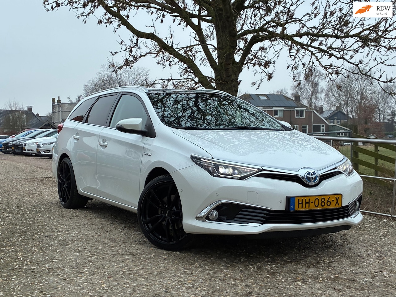 Toyota Auris Touring Sports - 1.8 Hybrid Lease pro | Panodak + Xenon + Camera nu €9.975,-!!! - AutoWereld.nl