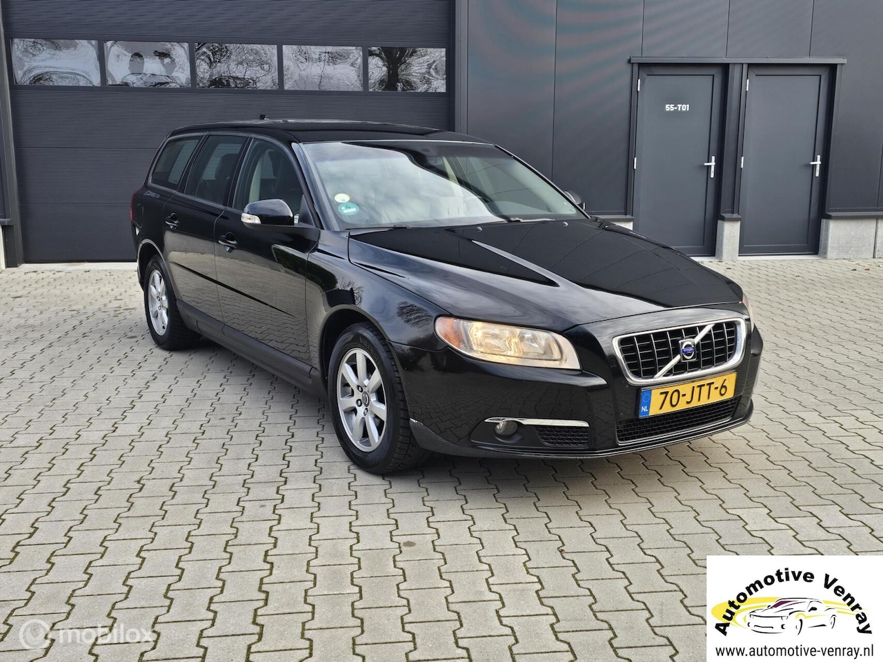 Volvo V70 - 2.4 D5 Limited Edition zeer nette en perfecte auto - AutoWereld.nl