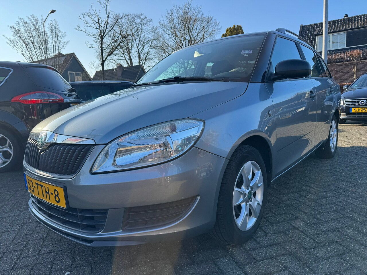 Skoda Fabia Combi - 1.2-12V Fresh 1.2-12V Fresh 69pk,Apk 24/3/27,Airco,Elek-pakket,Trekhaak,Nap - AutoWereld.nl