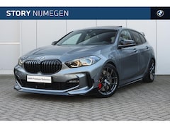 BMW 1-serie - 118i High Executive M Sport Automaat / Panoramadak / M Sportstoelen / Achteruitrijcamera /