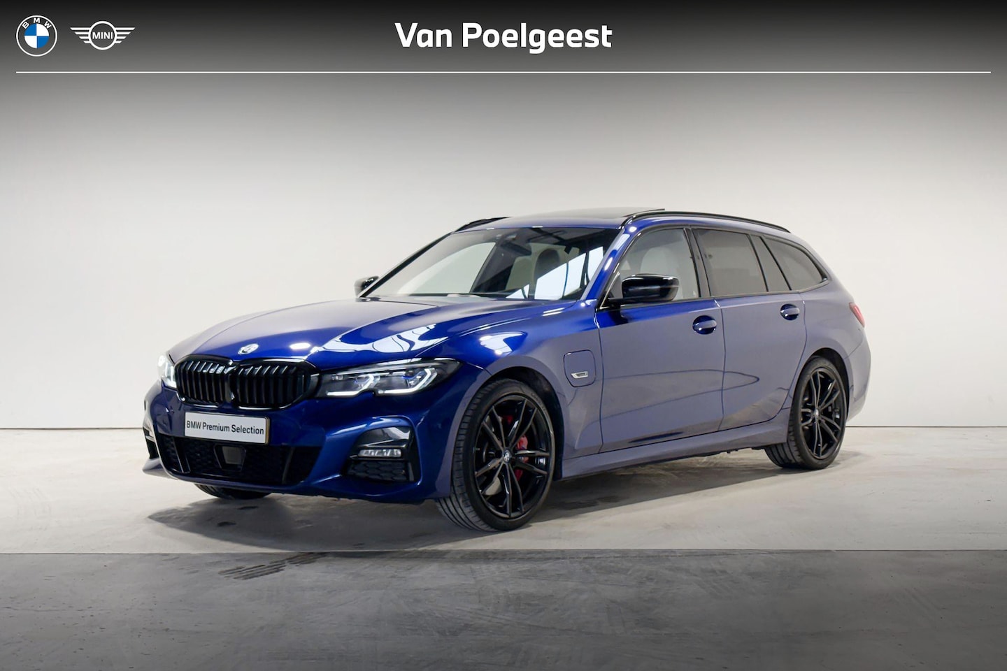 BMW 3-serie Touring - 330e Innovation Pack Individual Aut. - AutoWereld.nl