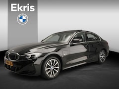 BMW 3-serie - Sedan 330e | LED | Leder | Navigatie | Active cruise | Schuifdak | DAB | Hifi speakers | A