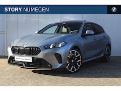 BMW 1-serie - 120 M Sport Automaat / Panoramadak / Sportstoelen / Achteruitrijcamera / Adaptieve LED / M