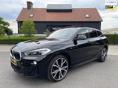BMW X2 - SDrive20i High Exe M-Pakket Panoramadak leer Navi Head-Up Camera