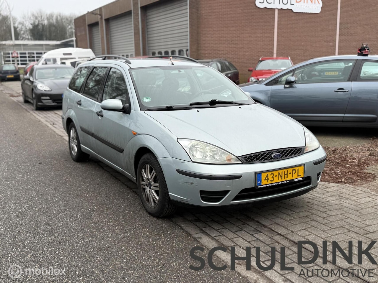 Ford Focus Wagon - 1.4-16V Centennial INRUILKOOPJE LANGE APK - AutoWereld.nl