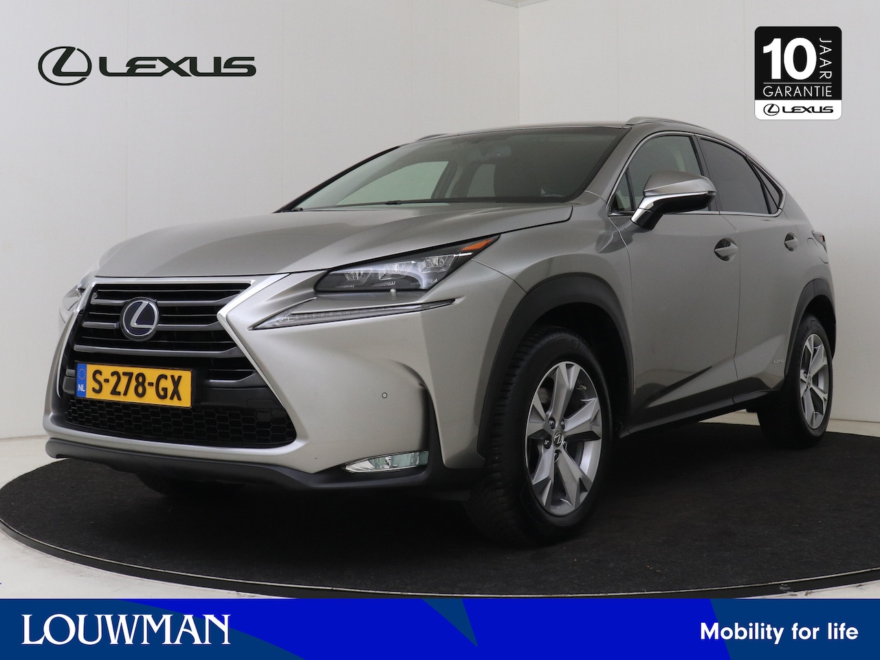 Lexus NX - 300h AWD President Line | Memory Seat | Stoelverwarming & Koeling | Tripple LED | - AutoWereld.nl