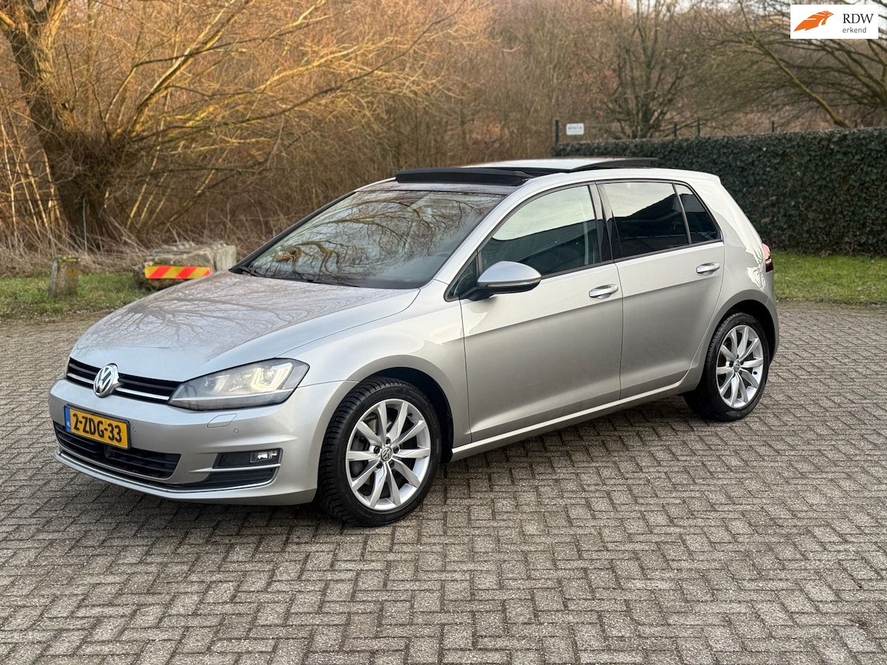 Volkswagen Golf - 1.4 TSI ACT Highline PANO I VOLL I DEALER ONDH I NAP I 140PK - AutoWereld.nl