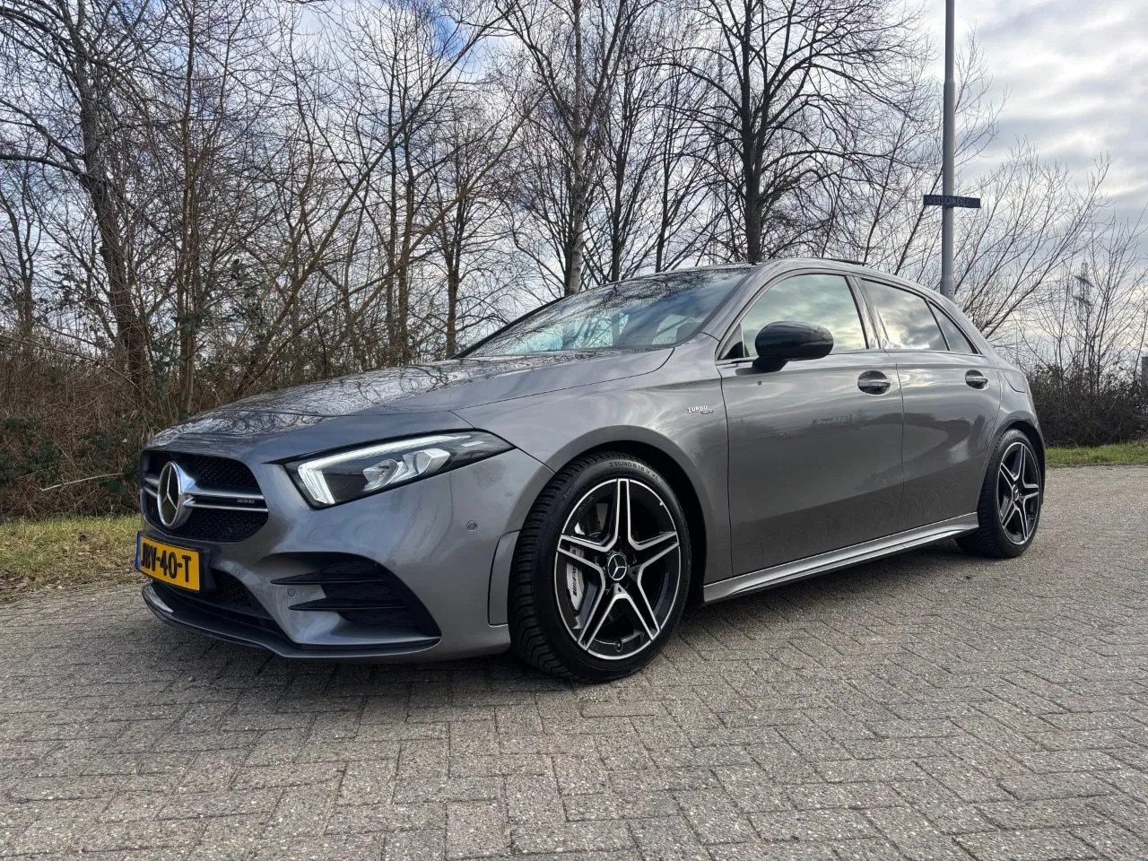 Mercedes-Benz A-klasse - 35 AMG 4 MATIC PANO BURMESTER - AutoWereld.nl