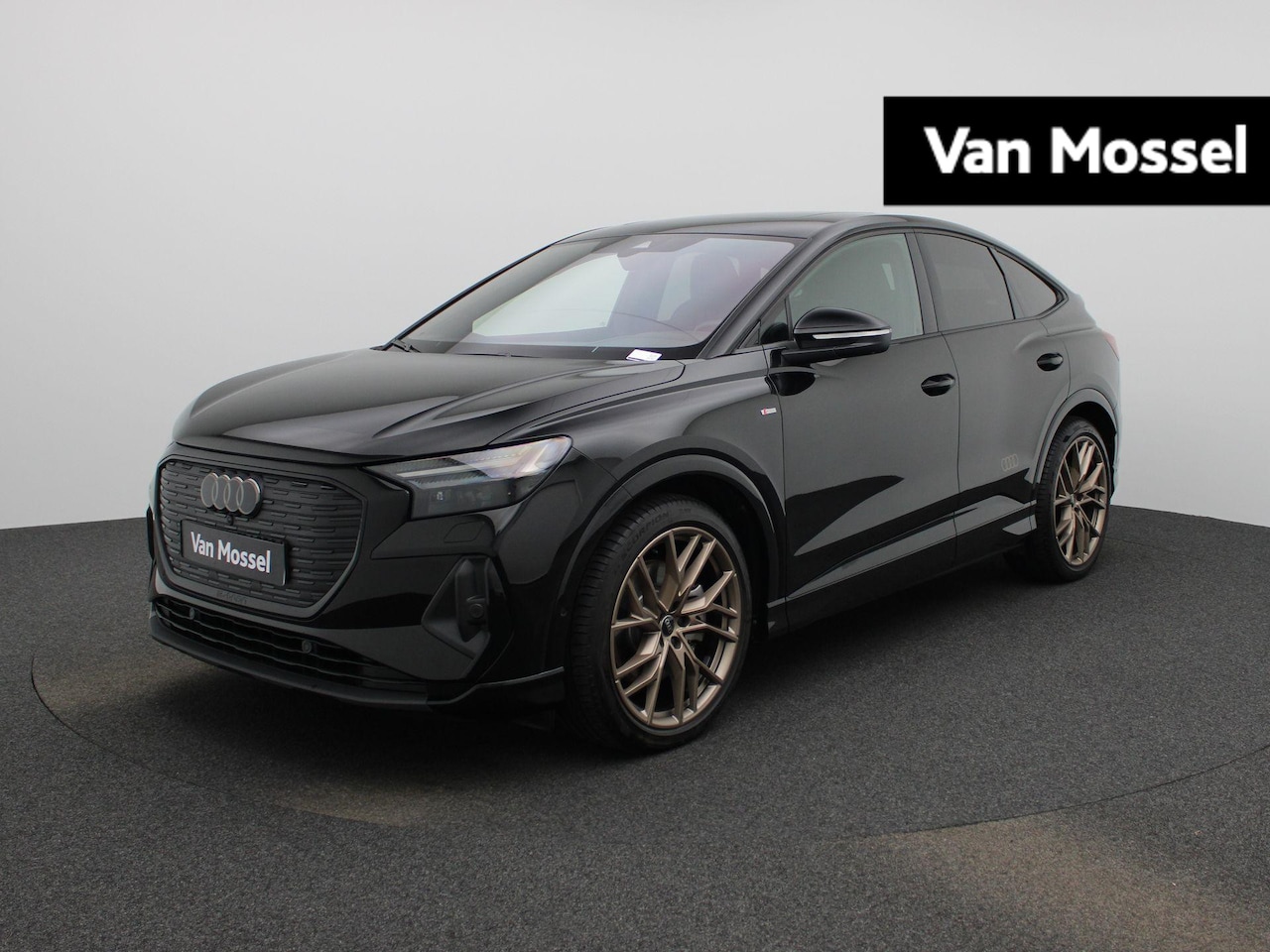 Audi Q4 Sportback e-tron - 45 quattro S Edition 82 kWh l Adaptive cruise control l 360 graden camera l Navigatie l So - AutoWereld.nl