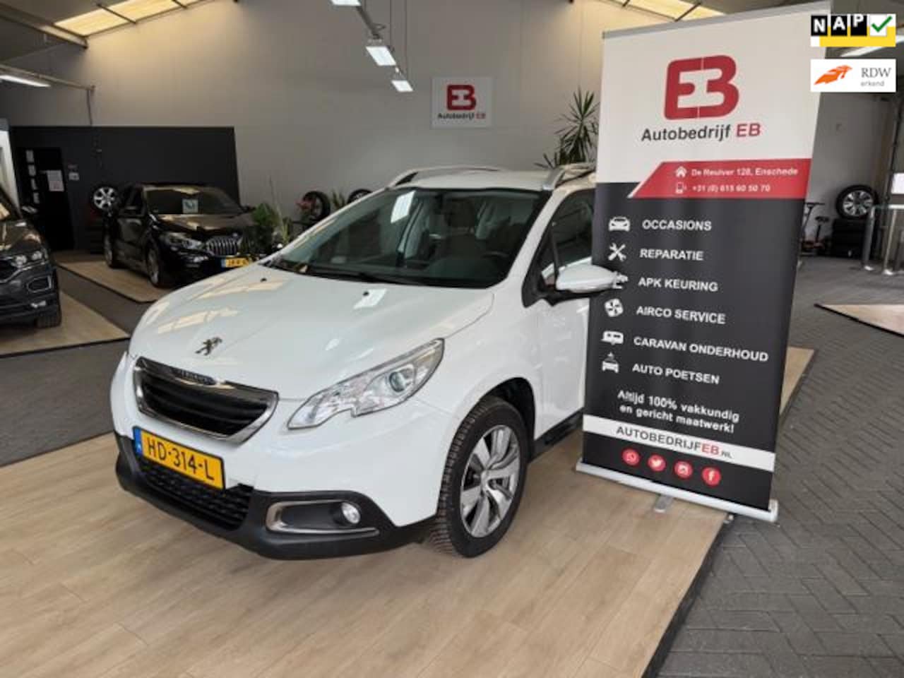 Peugeot 2008 - 1.2 PureTech Active 1.2 PureTech Active - AutoWereld.nl