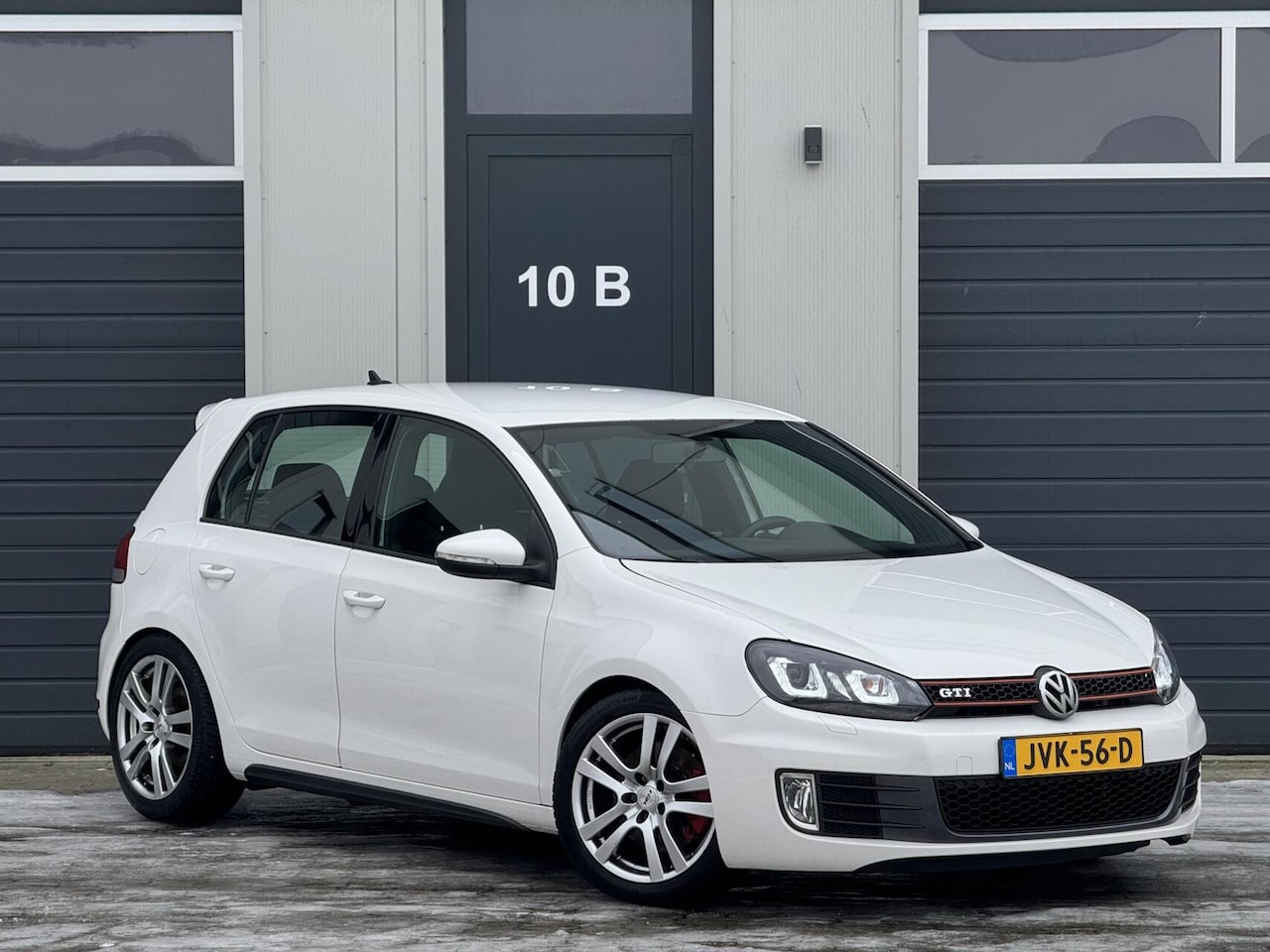 Volkswagen Golf - 2.0 GTI 2011 / Led / Clima / CarPlay - AutoWereld.nl