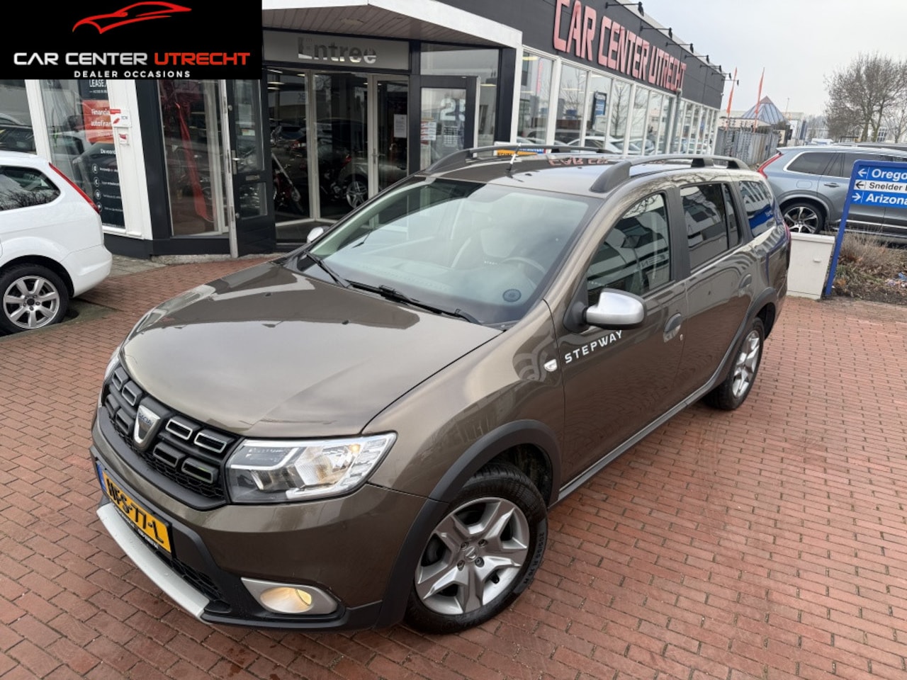 Dacia Logan MCV - 0.9 TCe Stepway camera navi airco - AutoWereld.nl