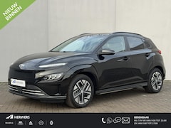Hyundai Kona Electric - EV Premium 64 kWh Automaat / SOH 100% / HUD / Stoelverwarming / ACC / Dodehoek Detecetie /