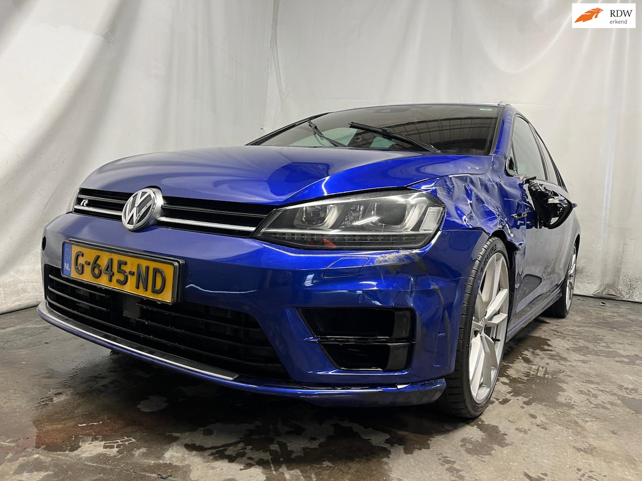 Volkswagen Golf - 2.0 TSI R 4Motion SCHADEAUTO!! - AutoWereld.nl