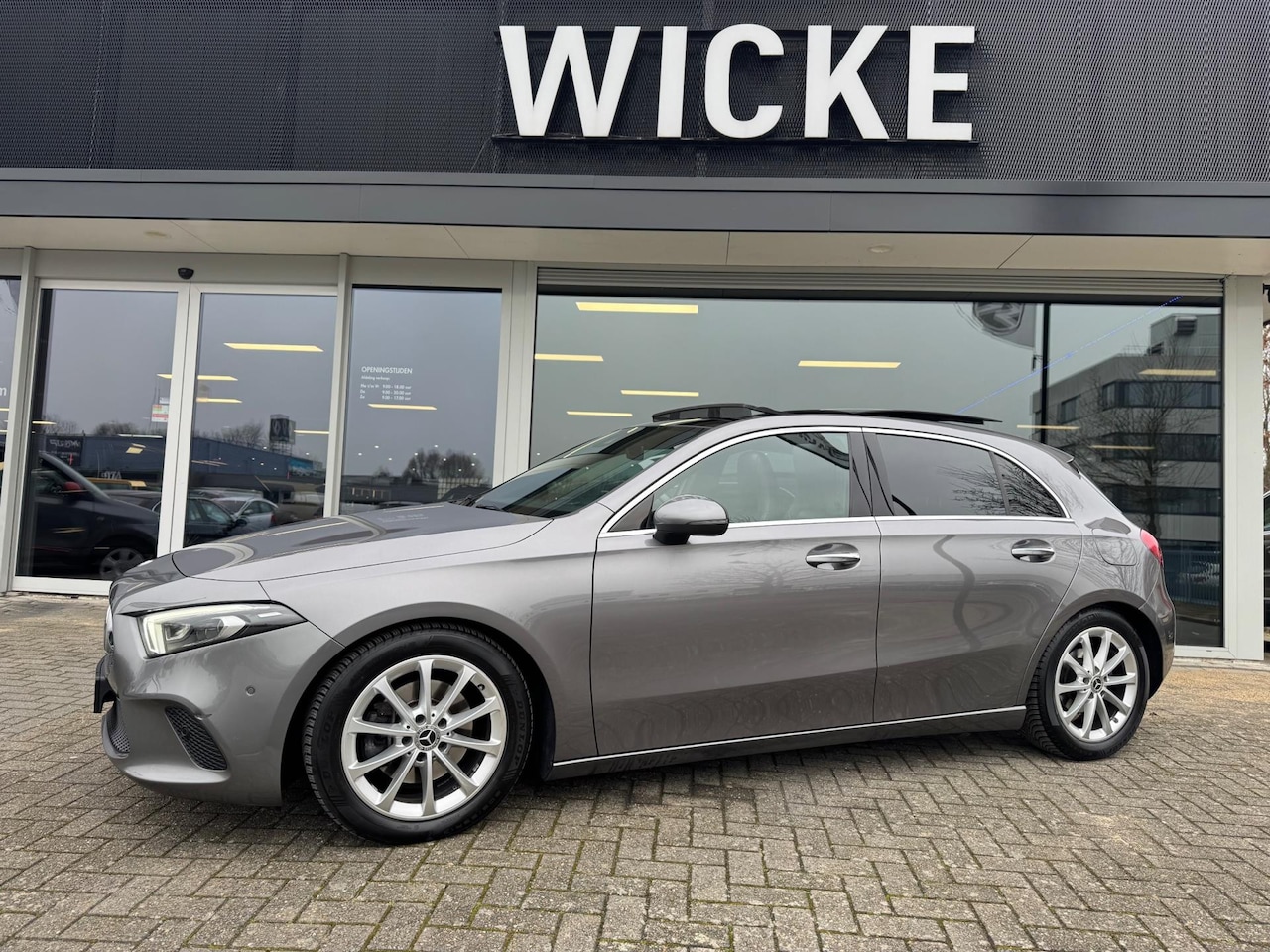 Mercedes-Benz A-klasse - 200 Panorama Memory Sfeerverlichting Camera - AutoWereld.nl