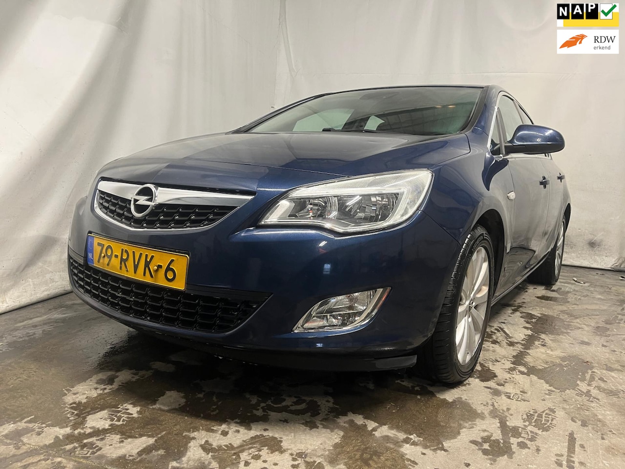 Opel Astra - 1.4 Turbo Cosmo SCHADEAUTO!! - AutoWereld.nl