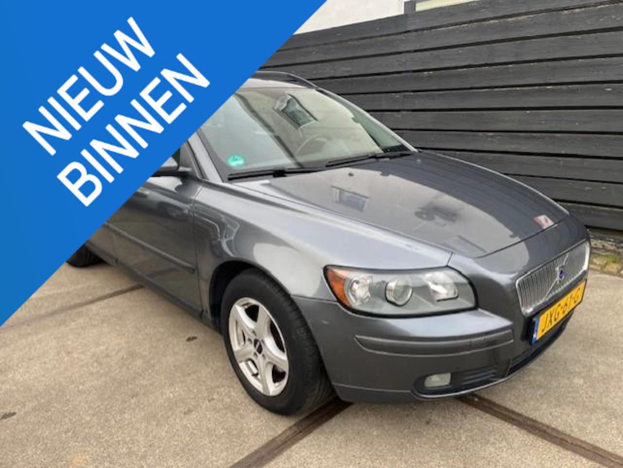 Volvo V50 - 1.8 Edition II AIRCO/SERVICE ONDERHOUD/2 JAAR APK! - AutoWereld.nl