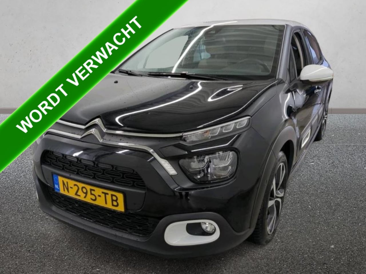 Citroën C3 - 1.5 HDi 102PK Shine / Stoelverwarming / Pdc+Camera / 1/2 Leder / Airco-ecc./ Navigatie / P - AutoWereld.nl