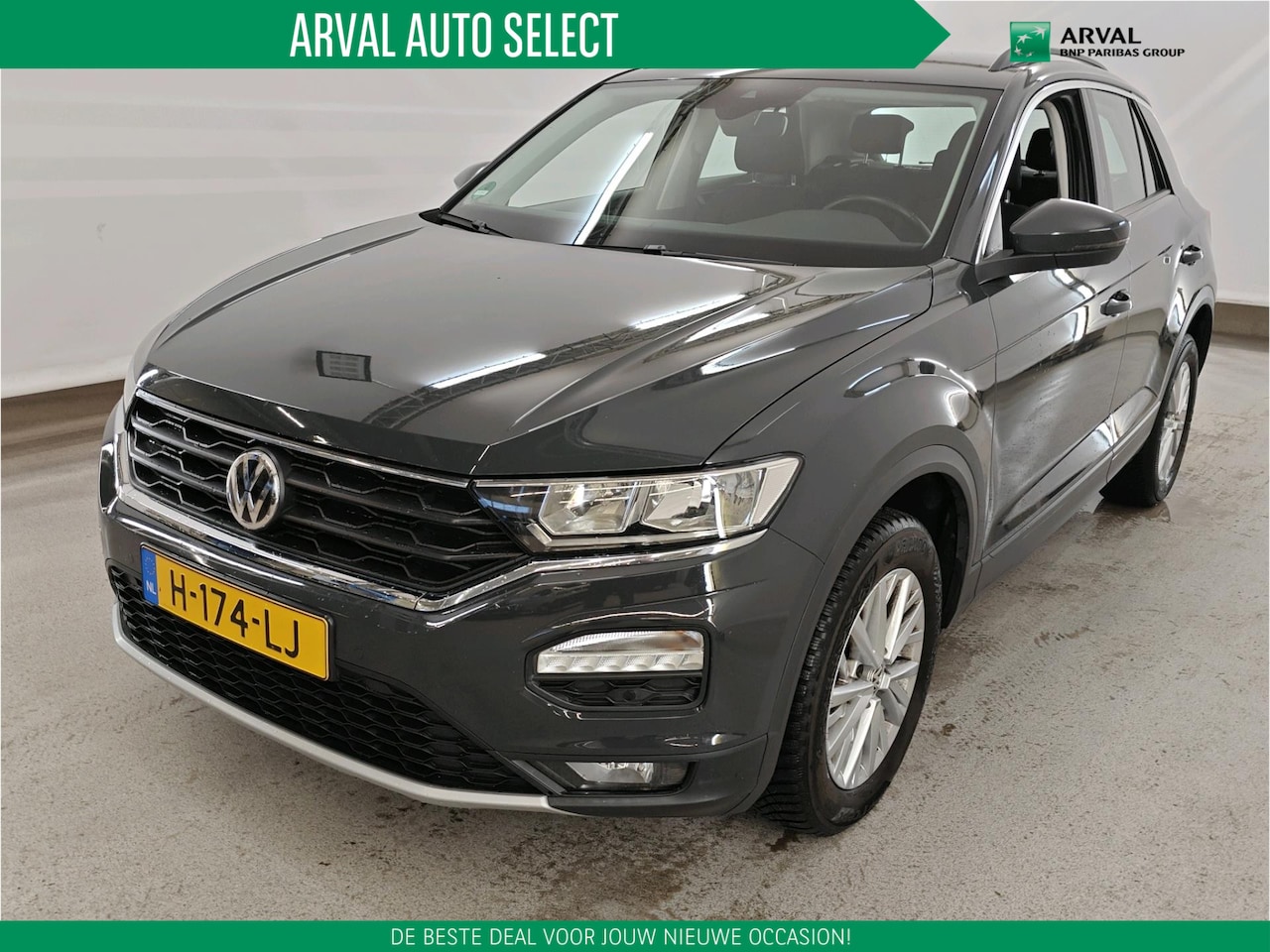 Volkswagen T-Roc - 1.0 TSI 116pk Style Executive | Navi | CarPlay | DAB | Parkeersensoren voor en achter | Ad - AutoWereld.nl