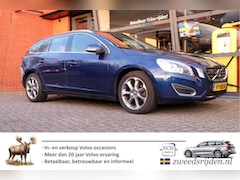 Volvo V60 - 1.6 T4 180 pk Ocean Race, Leer, Adaptieve CC, 17 inch, Navi