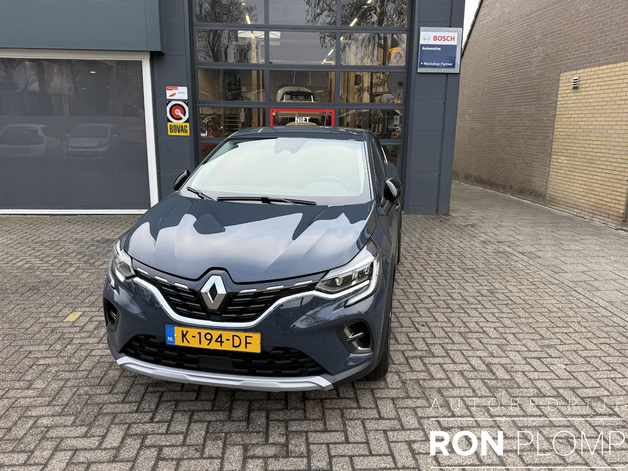 Renault Captur - 1.0 TCe 100 Intens / Airco clima/ Navigatie/ Cruise/ Apple carplay/ PDC/ Virtuele cockpit - AutoWereld.nl