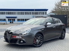 Alfa Romeo Giulietta - 2.0 JTDm Exclusive AUTOMAAT|PANO|LEDER|LUXE