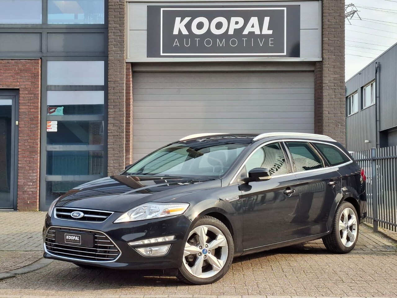 Ford Mondeo Wagon - 1.6 EcoBoost Titanium | Leer | Winterpakket | Camera - AutoWereld.nl