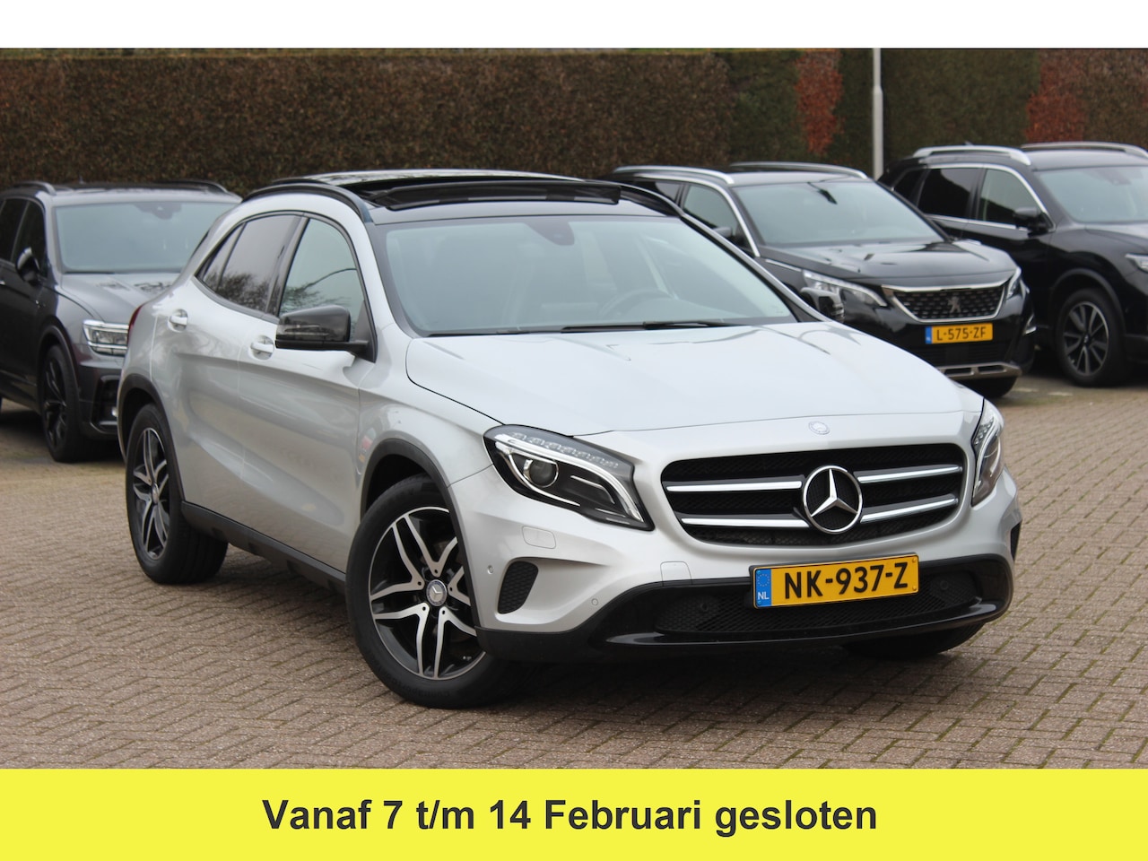 Mercedes-Benz GLA-Klasse - 180 Ambition / Panoramadak / Half leder / Navigatie / Urbanpakket / 18'' / Cruise Control - AutoWereld.nl