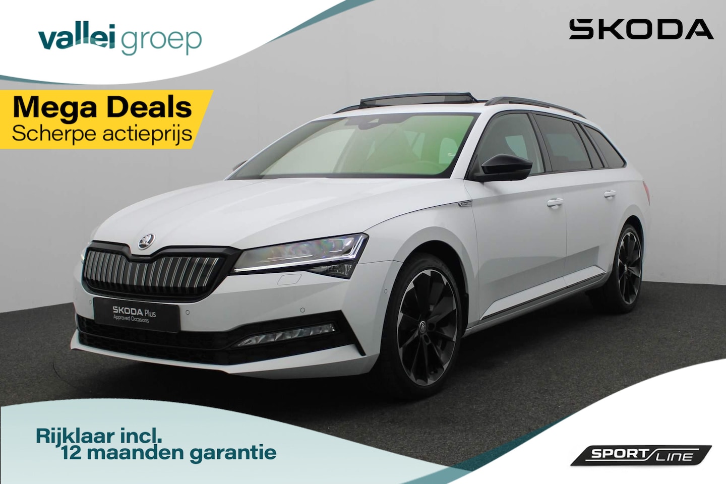 Skoda Superb Combi - 1.4 TSI 218 pk DSG iV Sportline Business | Panoramadak | Trekhaak | Canton sound | 360 cam - AutoWereld.nl
