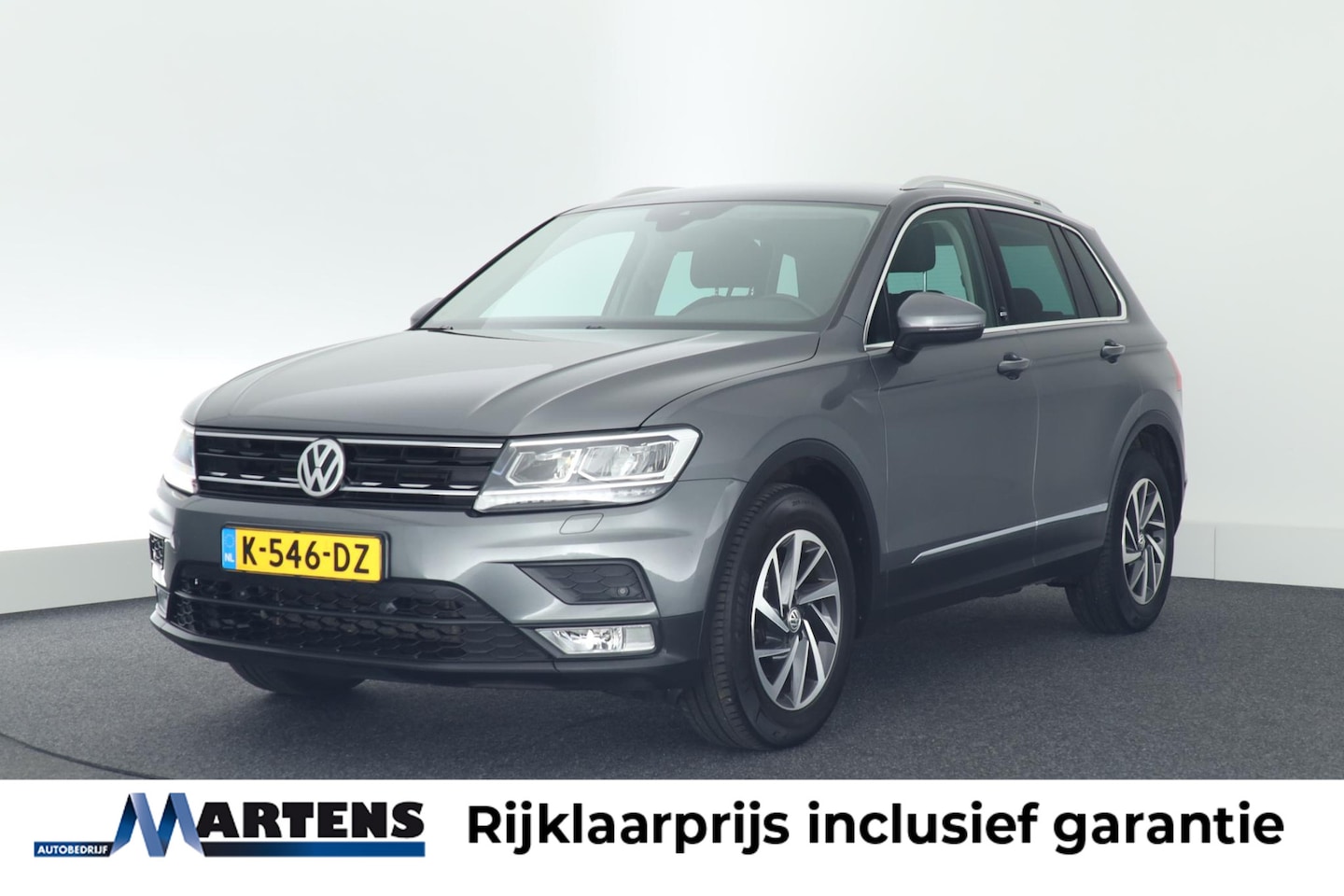 Volkswagen Tiguan - 1.4 TSI 150pk Sound Trekhaak Navigatie Stoelverwarming - AutoWereld.nl