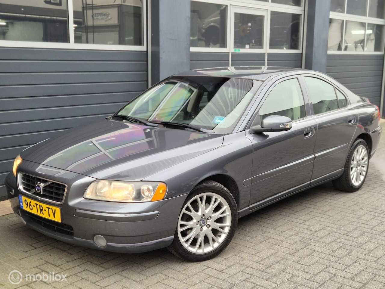 Volvo S60 - 2.4 Kinetic | CLIMA | STOEL.V | PDC | CRUISE | 17'' LM | - AutoWereld.nl