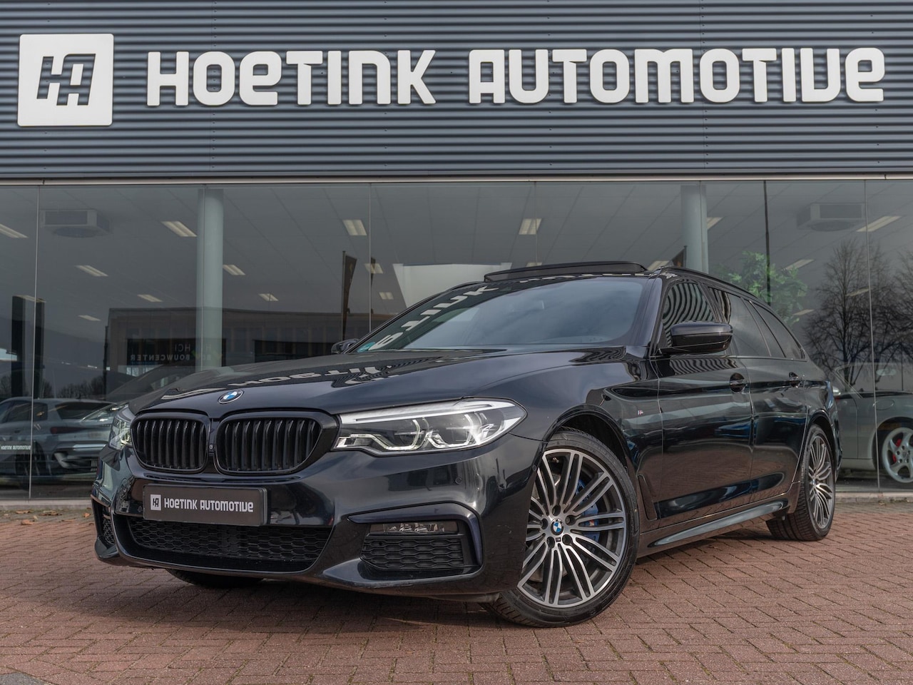 BMW 5-serie Touring - 540i xDrive High Executive | M-pakket | Pano | 360° Camera - AutoWereld.nl