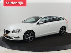 Volvo V60 - 2.0 T4 Sport | Adaptive cruise | Stoelverwarming | Camera | Trekhaak | Leder/Alcantara | B