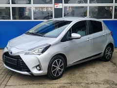 Toyota Yaris - 1.5 Hybrid Limited / Camera / Cruise control / Carplay / Keyless / Parkeersensoren / ECC /