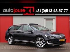 Volkswagen Passat Variant - 1.4 TSI GTE Highline | Panoramadak | ACC | Trekhaak |