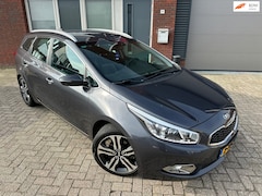 Kia Cee'd - 1.6 GDI Business Pack / Navi / PDC / Clima / LED / NAP