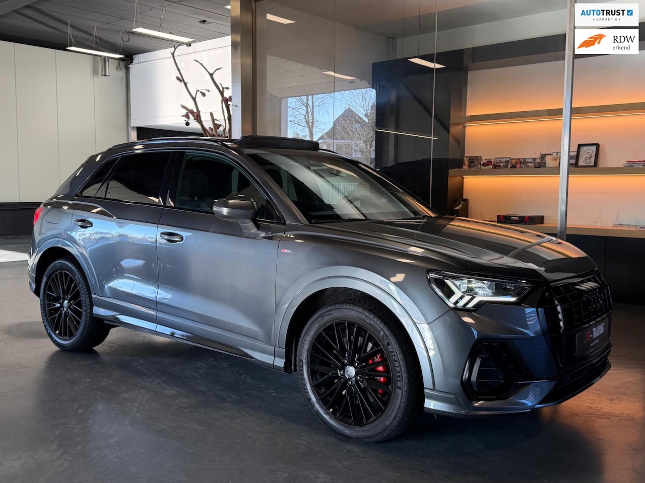 Audi Q3 - 40 TFSI quattro S line Panorama Dode hoek det. Cruise control - AutoWereld.nl