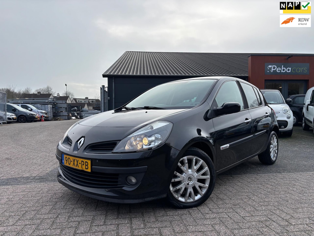 Renault Clio - 1.6-16V Rip Curl 1.6-16V Rip Curl - AutoWereld.nl