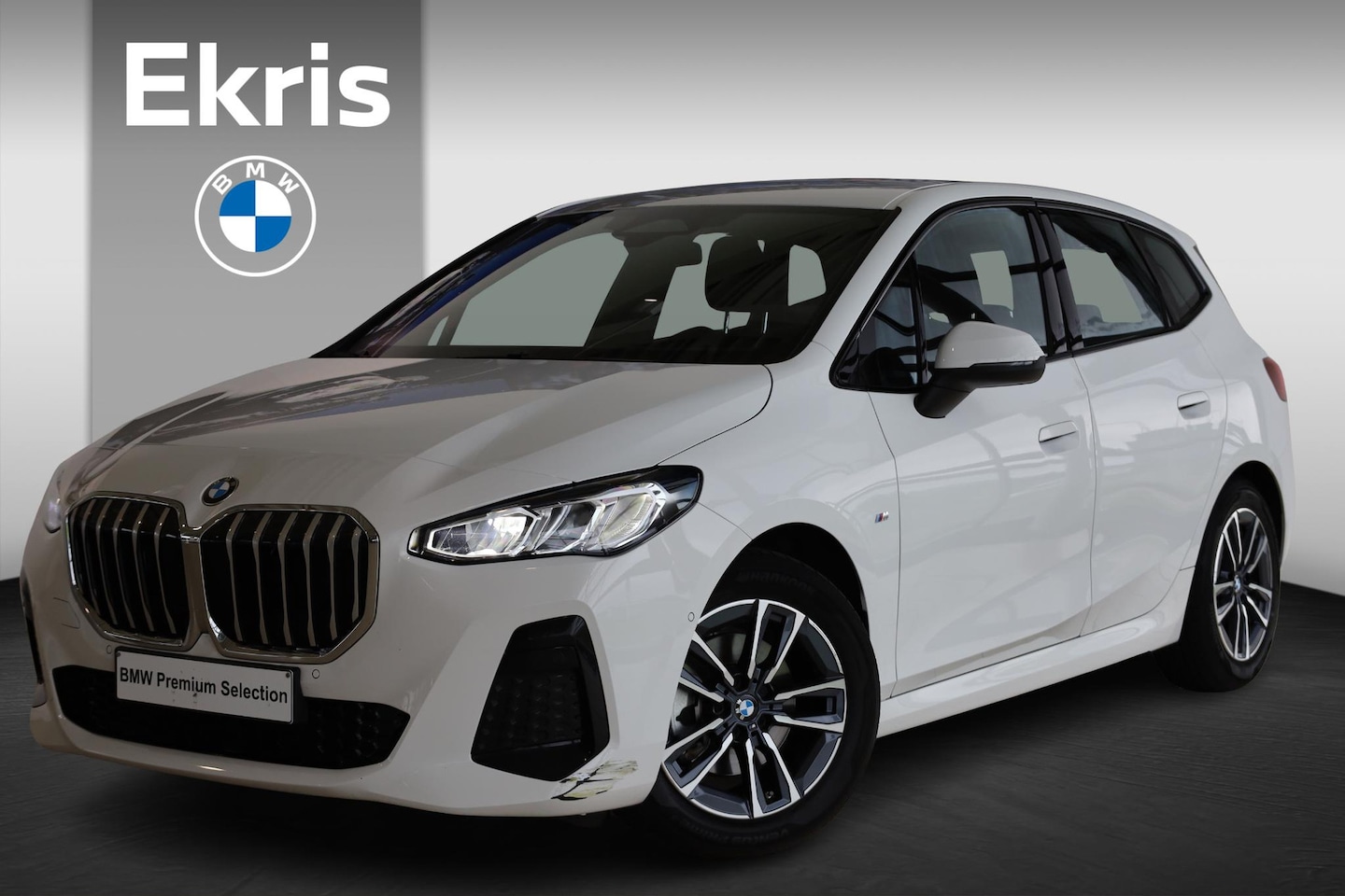 BMW 2-serie Active Tourer - 220i | M Sportpakket - AutoWereld.nl
