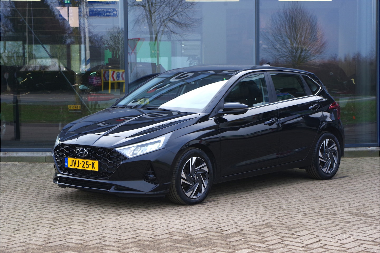 Hyundai i20 - 1.0 T-GDI Automaat Comfort HEV, Stuur & Stoelverwarming, Camera, Carplay - AutoWereld.nl