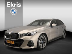 BMW 5-serie Touring - 530e | M-Sportpakket | LED | Navigatie | Active cruise | Trekhaak | Keyles go | DAB | Alu