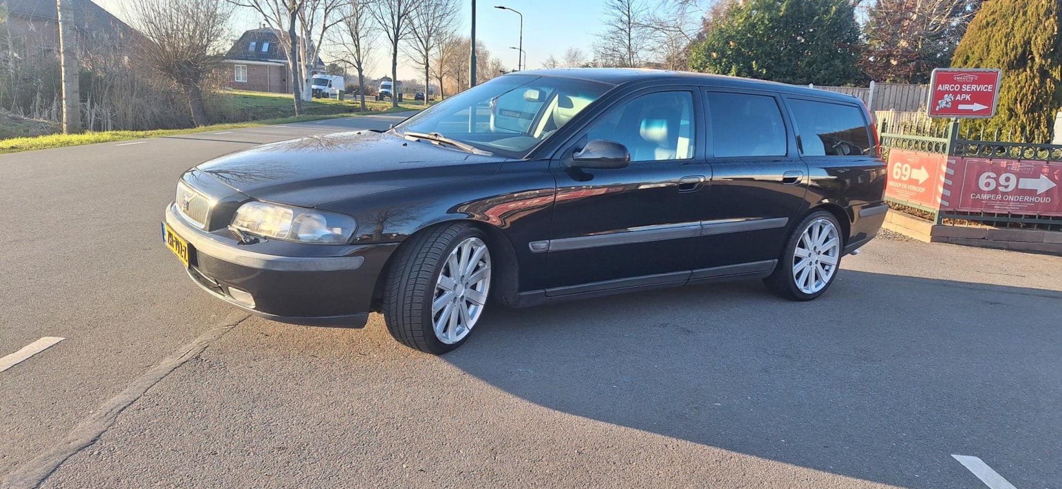 Volvo V70 - 2.3 T-5 AUTOMAAT - AutoWereld.nl