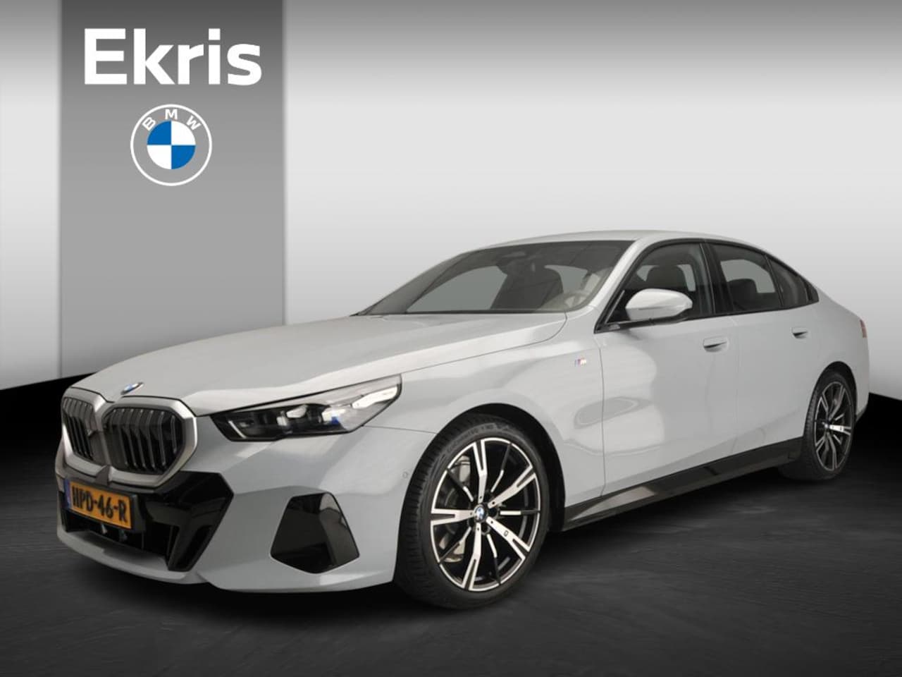 BMW 5-serie - Sedan 520i | M-Sportpakket | LED | Leder | HUD | Elektr. zetels | Sportstoelen | DAB | Har - AutoWereld.nl